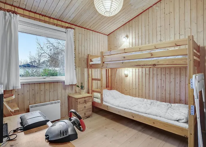 Σπίτι διακοπών Four-bedroom In *