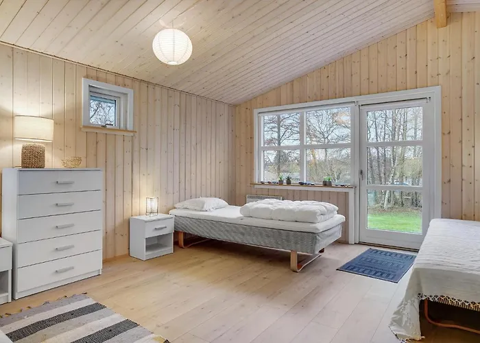 Ferienhaus Four-bedroom In Stege